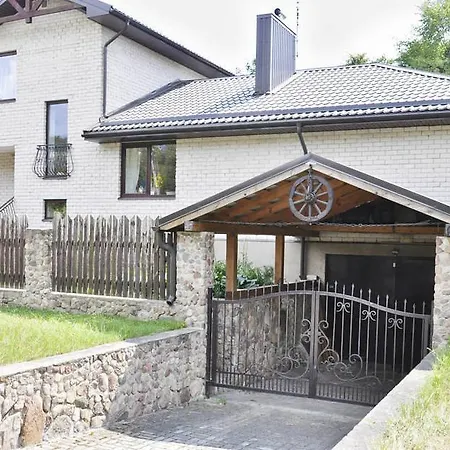 Irena Family House Wilno